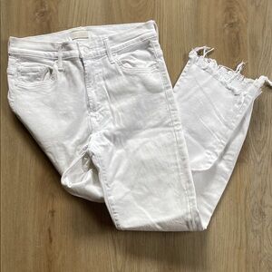 MOTHER White Fairest of Them All. The Insider Crop. Step Fray. Jeans Size 28